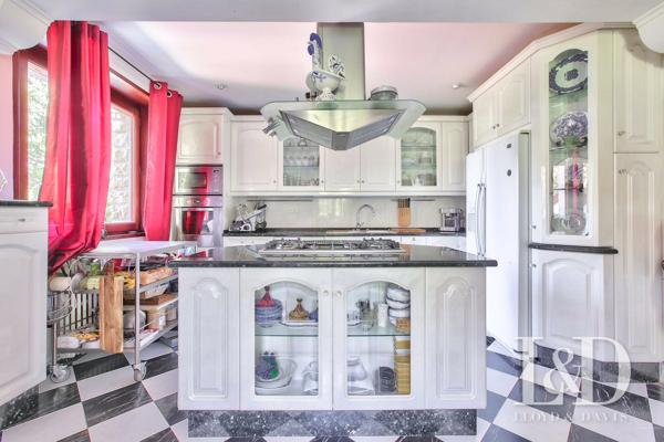 SOURAIDE, MAISON FAMILIALE PROCHE VILLAGE 3000M² DE JARDIN!