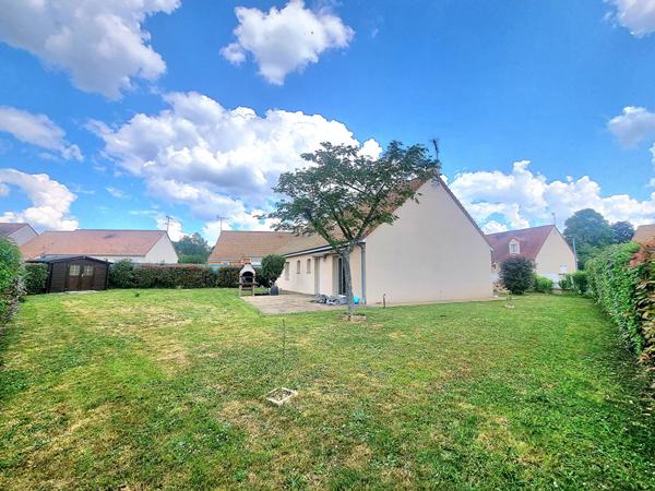 A LOUER LA FLECHE Très Beau Pavillon de type 5 de 112 m2