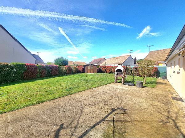 A LOUER LA FLECHE Très Beau Pavillon de type 5 de 112 m2