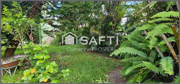 MAISON SEMI-MITOYENNE A VENDRE A KOUROU