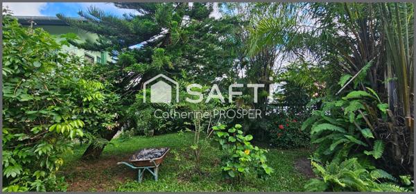 MAISON SEMI-MITOYENNE A VENDRE A KOUROU