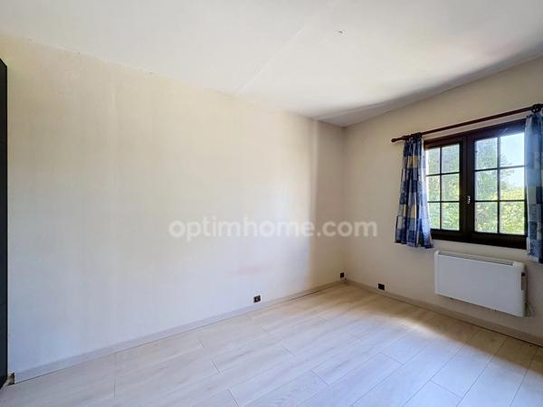 MERIEL (95) - 192m² 5 chambres 1269m² terrain