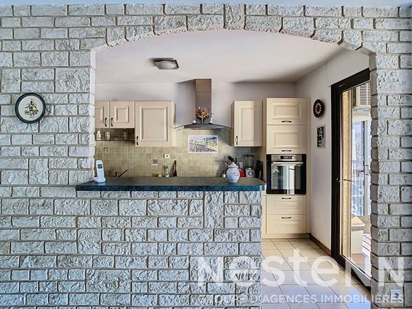 Appartement Salon De Provence 3 pièce(s) 73 m2 avec terrasse en plein centre-ville