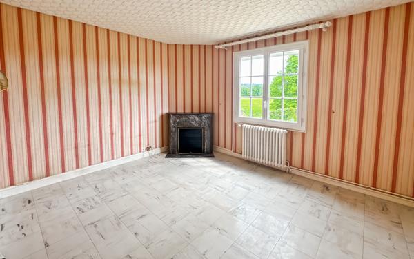 Maison à vendre    4 pièces •  Neuvic