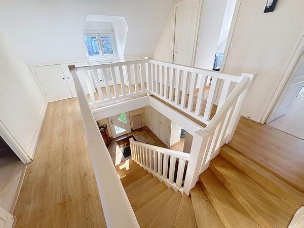 FRUGY- Elégante maison familiale 169m2 & son superbe jardin clos , Quimper