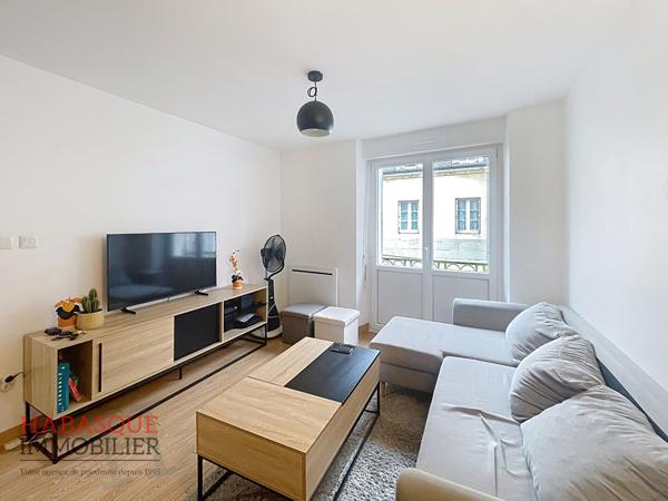 Appartement T3 de 54 m² au centre ville de LESNEVEN , Lesneven