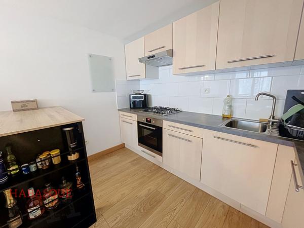Appartement T3 de 54 m² au centre ville de LESNEVEN , Lesneven