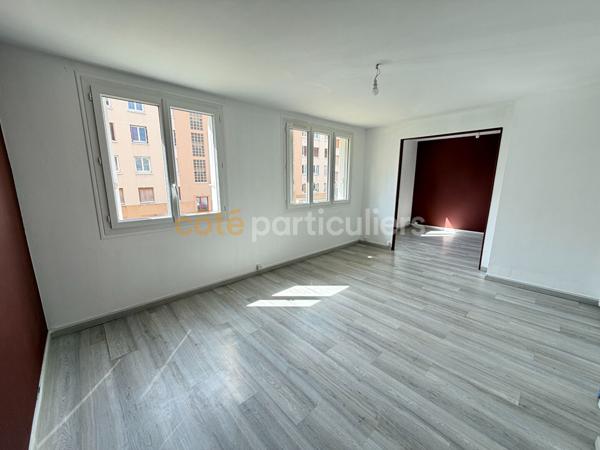 Vente
                Appartement65,38 m² - 4 Pièces -
                    EVREUX (27000)