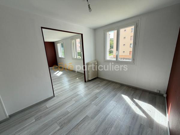 Vente
                Appartement65,38 m² - 4 Pièces -
                    EVREUX (27000)