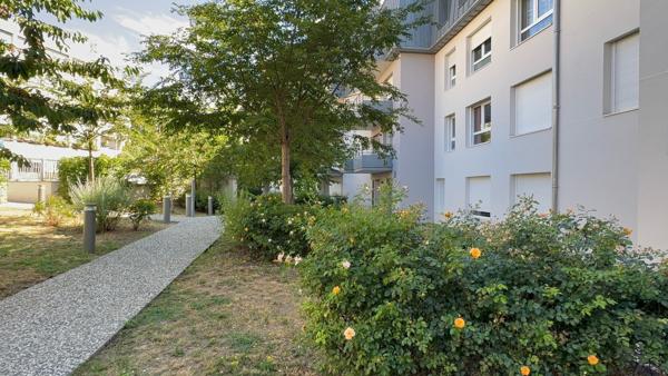Appartement 3 pièce(s) 2 chambre(s) 67 m²