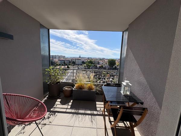 Appartement 3 pièce(s) 2 chambre(s) 67 m²