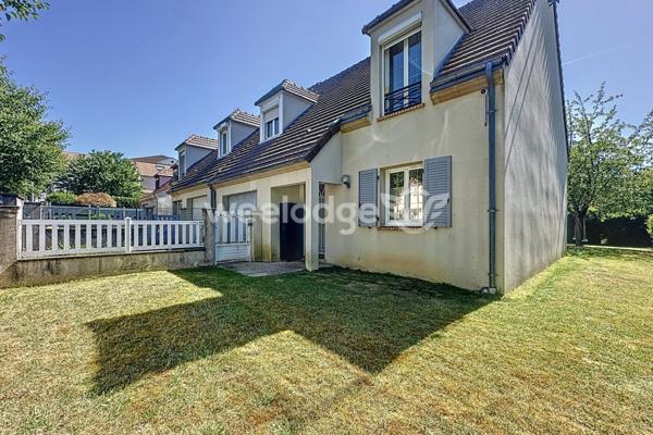 Maison à vendre 6 pièces de 100 m² à Saint-Ouen-l'Aumône