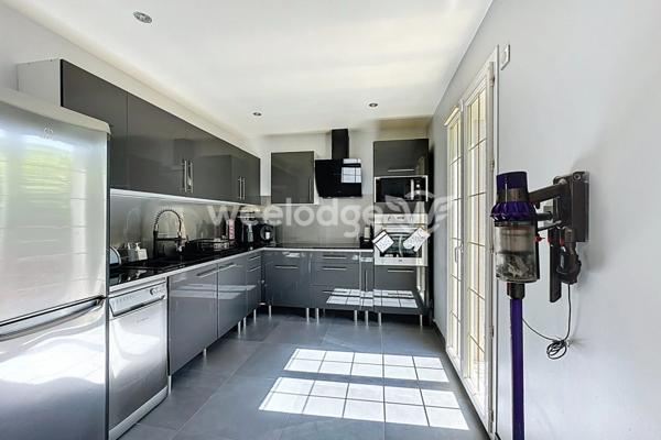 Maison à vendre 6 pièces de 100 m² à Saint-Ouen-l'Aumône