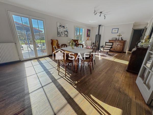 Superbe maison avec piscine et double garage