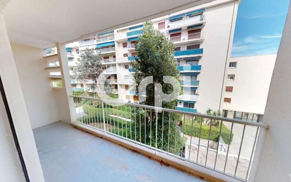 Appartement à vendre    3 pièces • 71,73 m2 Toulon