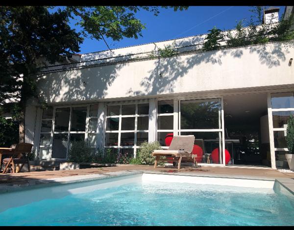 Bordeaux Caudéran Maison familiale d'architecte avec piscine-Esprit Le Corbusier