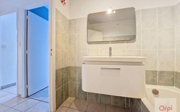 Appartement à louer    4 pièces •  Ajaccio