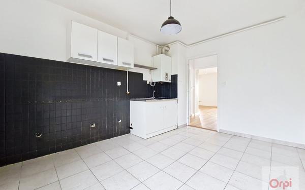 Appartement à louer    4 pièces •  Ajaccio