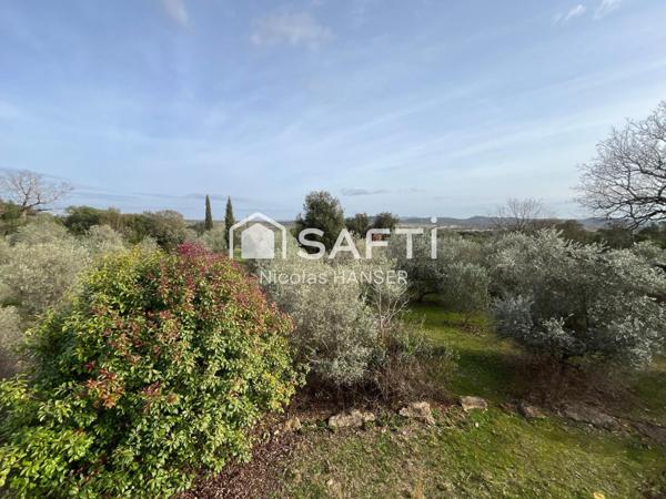 Domaine du 17ème siècle de 1000m2 habitables sur 36 hectares