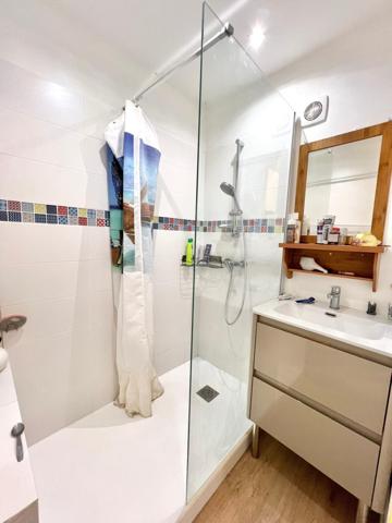 MAISON 2 LOGEMENTS PROCHE CENTRE AVEC GRAND JARDIN ET PUITS