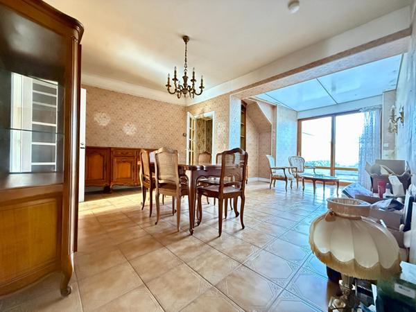 Maison de type 4 - secteur Jean Jaurès avec jardin et garage à rafraichir