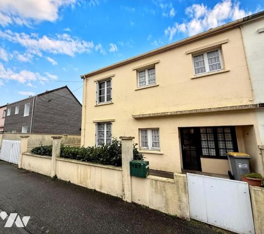 maison à rénover bien située avec cour, jardin; Proche Cherbourg