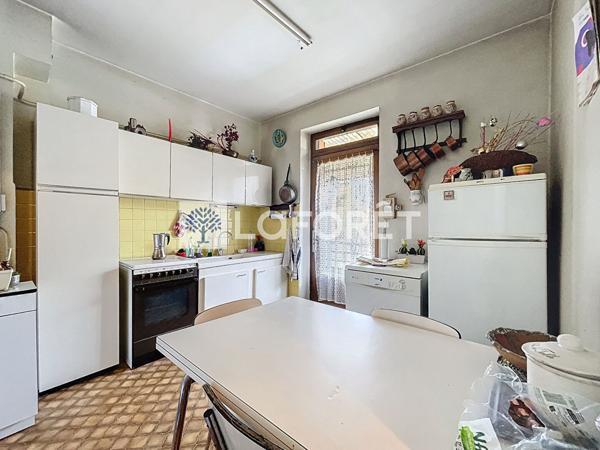 Achat maison près de BOURGOIN JALLIEU - 6 pièce(s) - 107 m² - 229 000 €