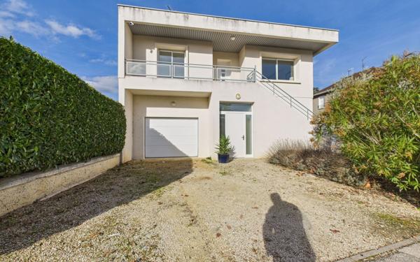 Maison à vendre    5 pièces • 129 m2 Saint-Marcellin