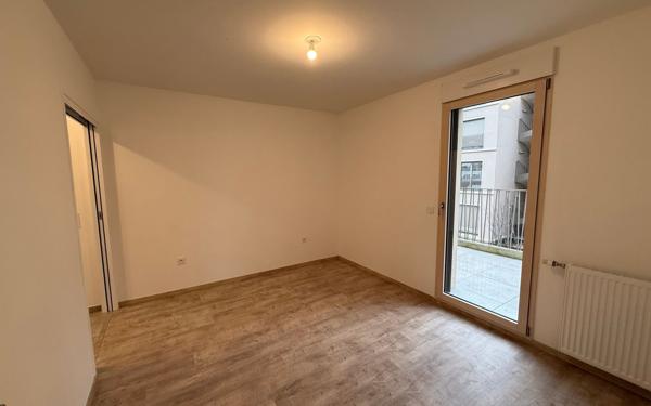 Appartement à vendre    2 pièces •  Rillieux-la-Pape