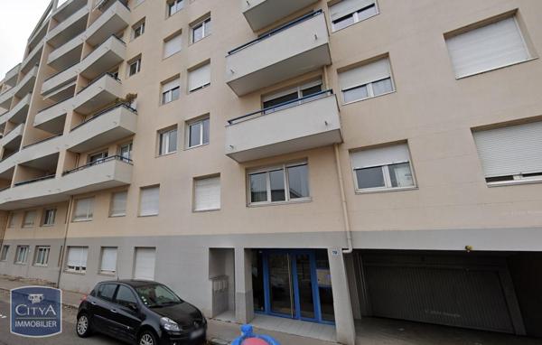 Appartement à louer 3 pièces 66.3m²