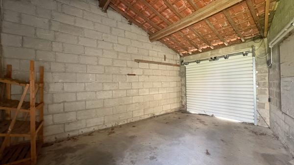 NIORT - Quartier hôpital appartement rez-de-chaussée de 56m² avec cour et garage