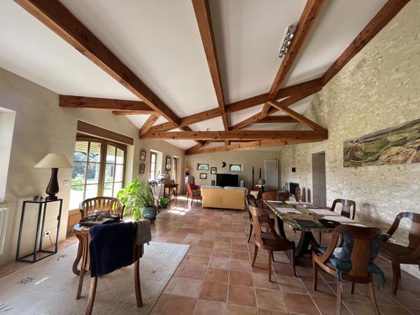 Mauvezin (32120) Propriété 320m² avec 2 Maisons sur 2Ha8