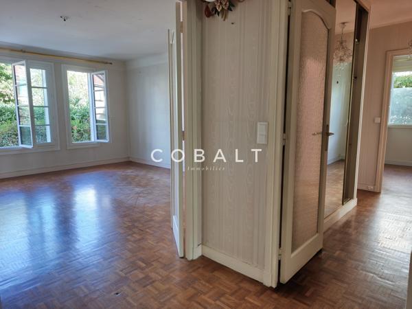 Le Chesnay – Appartement familial 3 chambres avec box et cave