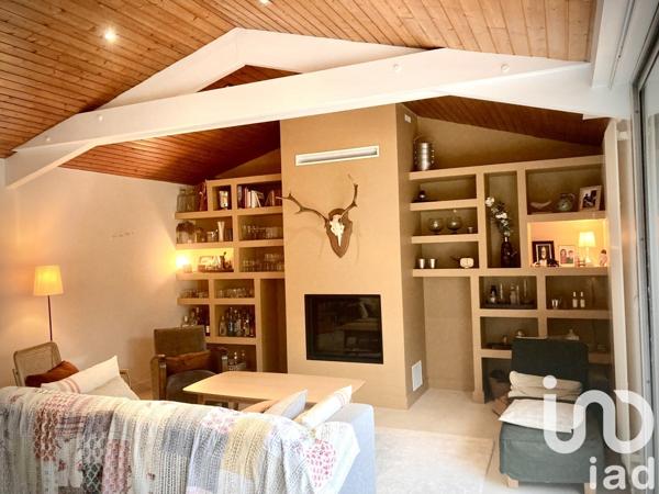 Maison traditionnelle 7 pièces de 235 m² à Libourne (33500)