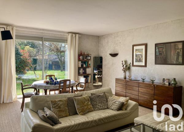 Maison traditionnelle 7 pièces de 235 m² à Libourne (33500)