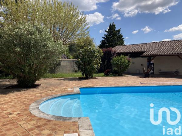 Maison traditionnelle 7 pièces de 235 m² à Libourne (33500)