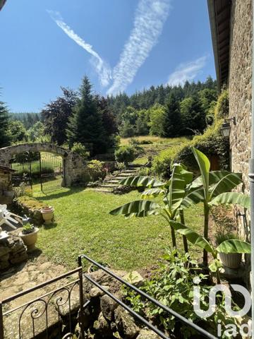 Maison traditionnelle 11 pièces de 380 m² à Préaux (07290)