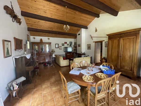 Maison traditionnelle 11 pièces de 380 m² à Préaux (07290)