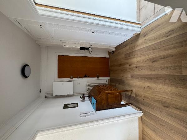 Très bel appartement situé en plein centre ville d'ALENCON (71,43m²)
Vendu libre d'occupation