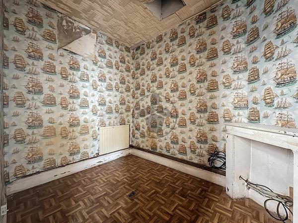 Vente Fonds de commerce 10 pièces 280 m2 à Saint-Quentin