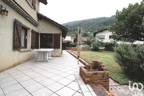 Maison 5 pièces de 120 m² à Villard-Bonnot (38190)