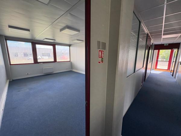 Bureau de plain-pied indépendant et accessible PMR - A louer 550 m2 à la Chapelle Saint Mesmin (ZAC des Portes de Micy)