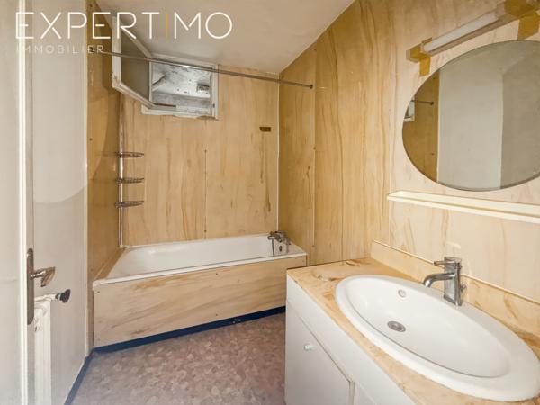 Montmorency (95160) Montmorency proche gare. 5 pièces de 96 M2..