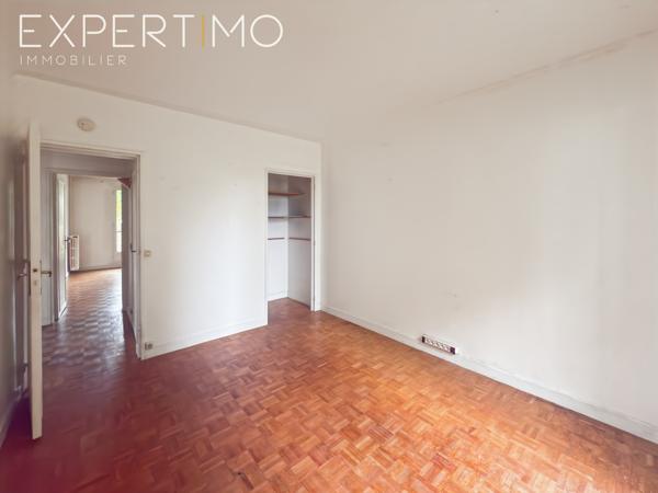 Montmorency (95160) Montmorency proche gare. 5 pièces de 96 M2..