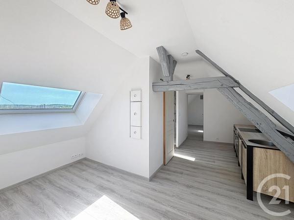 Appartement F2 à vendre  2 pièces - 28,20 m 2   SENS  - 89