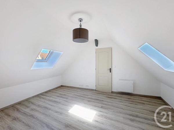 Appartement F2 à vendre  2 pièces - 28,20 m 2   SENS  - 89