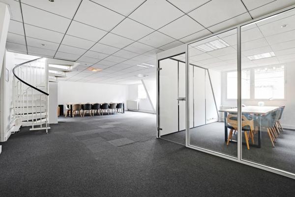 Bureaux à louer à PARIS 75017