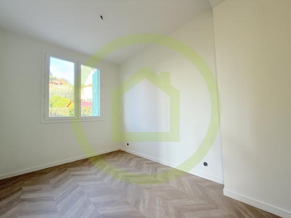 Appartement à CARNOLES (06190)