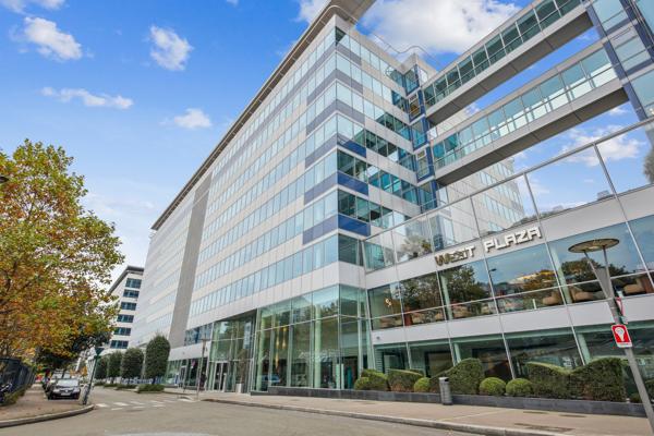 Bureaux à louer à Colombes avec terrasses et nombreux services sur site