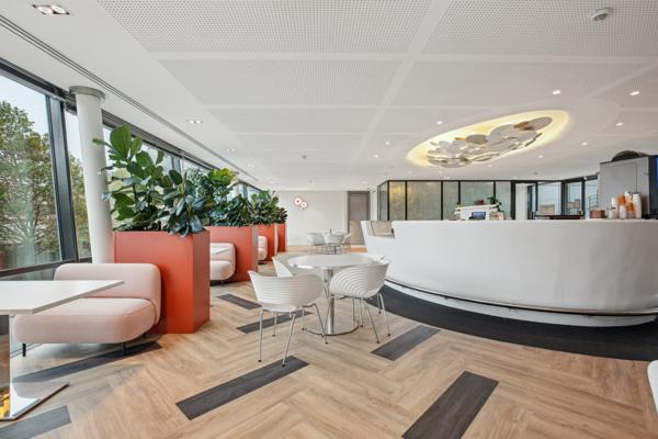 Bureaux à louer à Colombes avec terrasses et nombreux services sur site